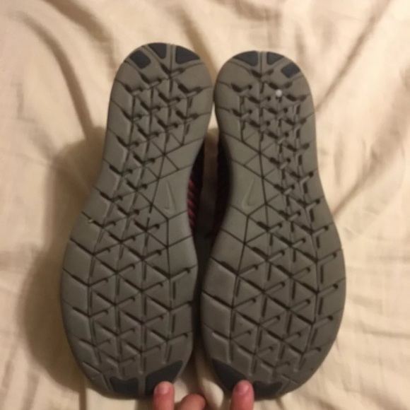 Nike free runs - Picture 3 of 3